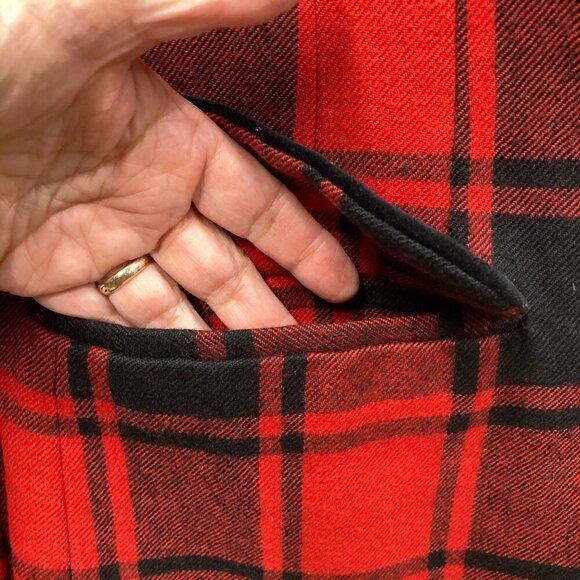 Vintage Adrienne Vittadini Plaid Long Blazer, Size 12, Black & Red, Velvet Trim - Picture 4 of 11